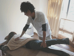 �炭���鐮�̉@�X�g���b�`���i